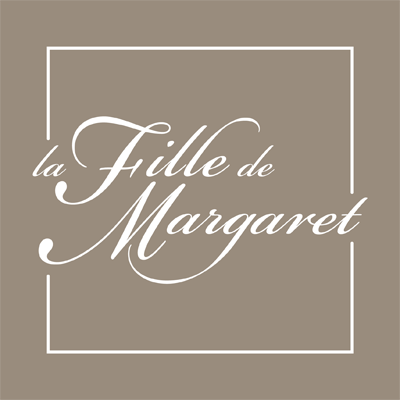 LE concept store préféré des toulousaines! situé à deux pas de la place Saint Georges, au 35 rue Boulbonne. Vêtements, accessoires, livres, bougies...