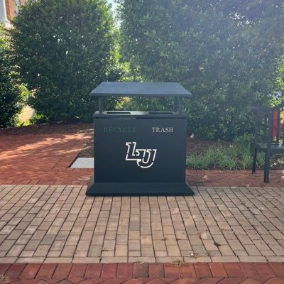 trashman360420's profile picture. Liberty University sports fan. Go Flames 🔥