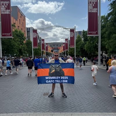 Oldham fan, father too 3  and business owner