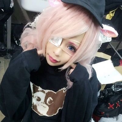 🇨🇳 | any pronouns◾️i listen a lot but mainly Pentagon R-shitei Kagerou SenketsuAkochan◾️
sry i speak poor english (ó﹏ò。)