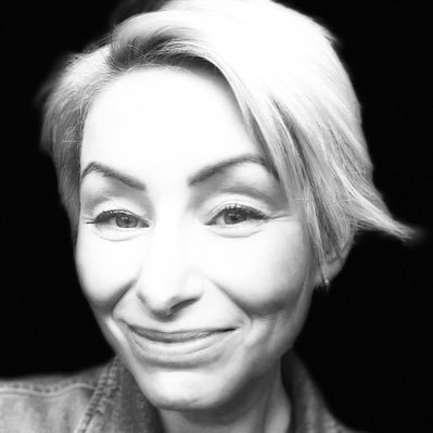 lesleygaskell's profile picture. 