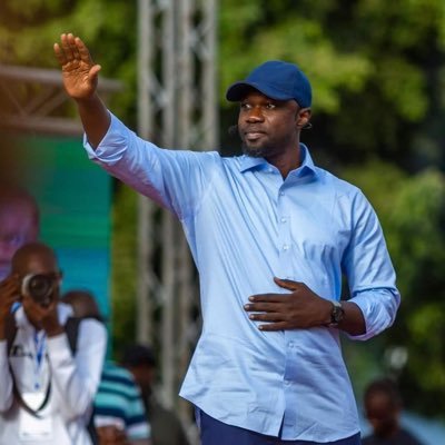 AHMADA_AL_HABIB's profile picture. il n'y a rien de vraiment noble d'être supérieur à ses semblables, la vraie noblesse c'est d'être supérieur à celui qu'on était avant. | patriote 🇸🇳