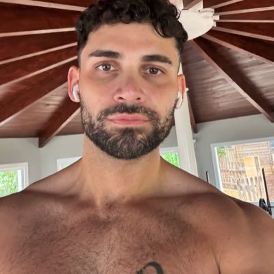 yasinali88's profile picture. Travelling, fitness,Gaming & Catdad.