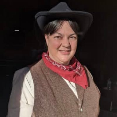 Emilyscott537's profile picture. Studying businesses.