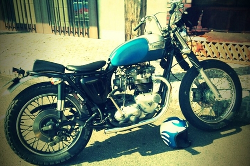 TRIUMPH MOTORCYCLE SNOWBOARD FASHION NIIGATA