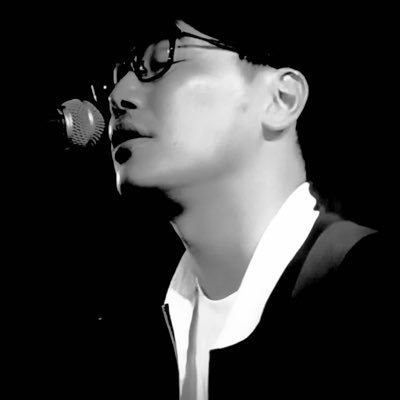 kuzuhaguitarma1's profile picture. 北海道でのんびりライブ活動しているサラリーマン。北海道に戻ってきて最近は札幌→釧路→旭川 2025年はマイペースに音楽に時間を割きたい。