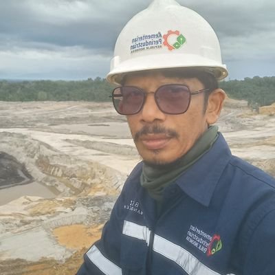 Ahm_Zainuri007's profile picture. 