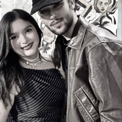 hola soy Rebecca 🇲🇽|🇺🇸 “People can live a hundred years without really living for a minute.