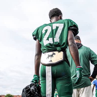Edmond Santa Fe 🎓CO 26 | RB,CB | 6,0 |170 lbs | 📞 (405-435-9965) | ✉️kingbenson5524@gmail.com