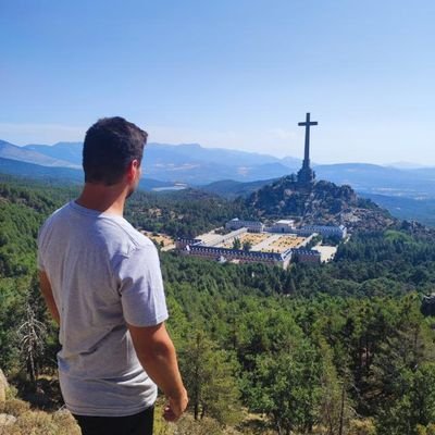 aprocesadoo's profile picture. ن

Murciano en el Norte. Cristofranquista
Fakecel de libro