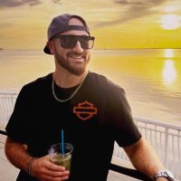 andrew (@buffalowoody) 's Twitter Profile Photo andrew (@buffalowoody) 's Twitter Profile Photo