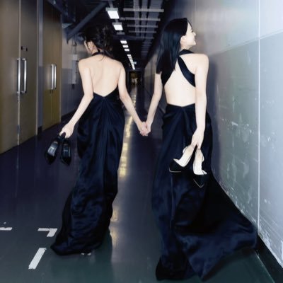 Dzit2912's profile picture. Fstan 🐰🌷, FBstan :🤍)