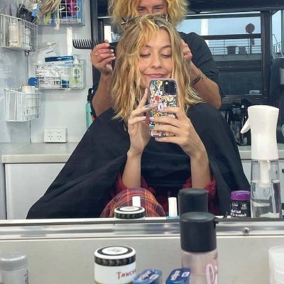 sandra545566479's profile picture. be yourself