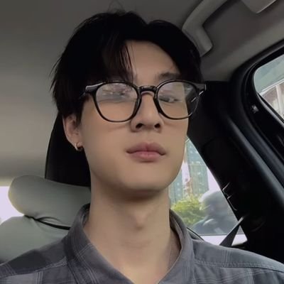 supernateeral's profile picture. eyes on tee  ˚‧｡🤍｡‧˚
#tee_vtp 🏀 #dew_jsu
#dunk #juniormark