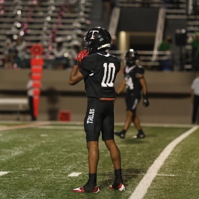 C/O 2026 | WR/DB | 5’10 160lbs | Euless Trinity High School | 40 yard dash : 4.39 | GPA 3.1 | 400m : 51.3 | email : tayshauneafon99@gmail.com | 972-480-7899
