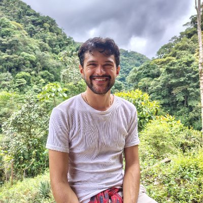 Biólogo,
Universidad del Valle,
Cali - Colombia 🇨🇴
Apasionado por la taxonomía, sistemática y evolución vegetal. 💮
🏳️🌈