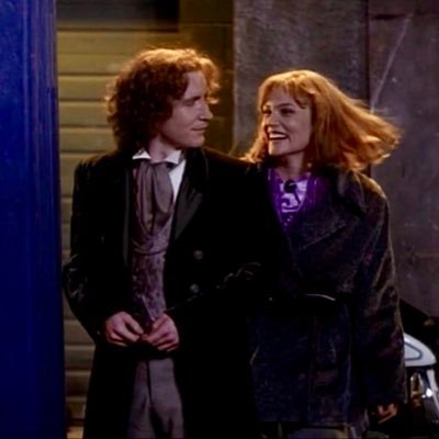 cloakswishing's profile picture. 23, she/her | doctor who and comedy and stuff