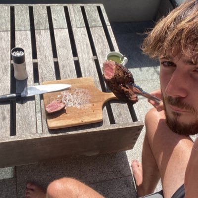 simonbjornn's profile picture. 