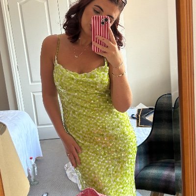 Just a foot Goddess looking for her forever PIG 🐷