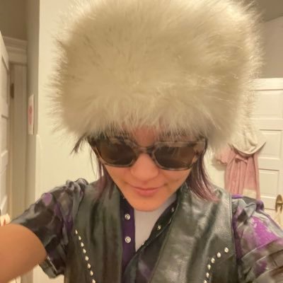 slimjimmin's profile picture. don't worry | she/they