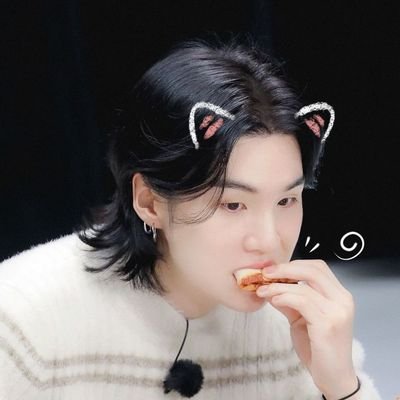 vlln_cia's profile picture. D-day goog day 🤍

тут ми ригаємо на все російське, чекаємо на повернення бантан і любимо Юнґі 🤍