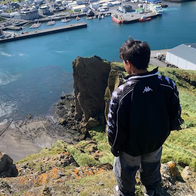 __4Jezza's profile picture. Co-Owner and CPO @feralstudios_gg 

Roblox: 4jezza 

I love making games.