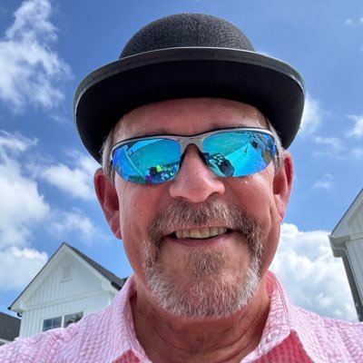 Sales & Marketing Mgr. New Homes Industry, Conservative, Dad of 2 Awesome Sons, Pizza Lover, Motorcycle Rider, Country Music. Trump Is Back!! #ULTRAMAGA #TPUSA