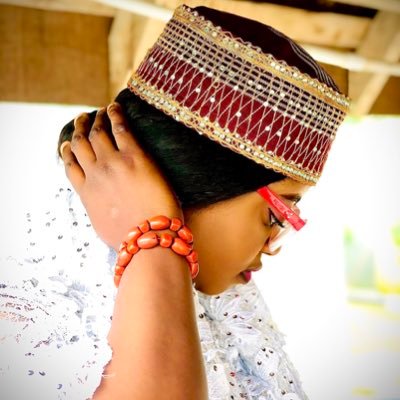 Baker,artist,Brand Ambassador , Female Ruler Model,Business Acc @c.valsbakeandcakes @cklaundryservices. let’s make your event memorable with our classic cake