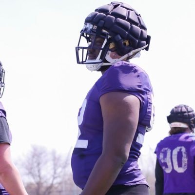 6’4 Juco OL FREE AGENT Contact info (470-274-4967)