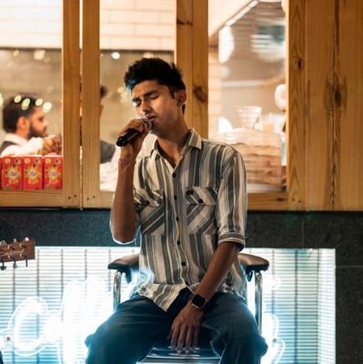 Riteshrawat2069's profile picture. Singer | Guitarist | Composer | Live Performer 🎙️ Based in Faridabad/Delhi 🎶 DM for gigs, collabs & soulful music vibes | IG: @riteshrawat2069