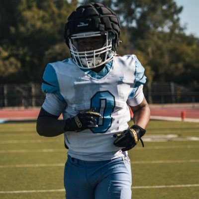 tyvhuncho's profile picture. JUCO PRODUCT Running Back @……….      3.25GPA 2 years of eligibility