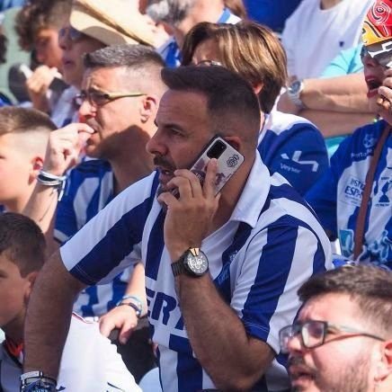🤍🤍💙💙La vida me hizo del Recre y yo hice del Recre mi vida💙💙🤍🤍
Vengo a leer y opinar sobre el #Recre. Padre de Jesús, Daniel y Carmen. #PuntaUmbría.