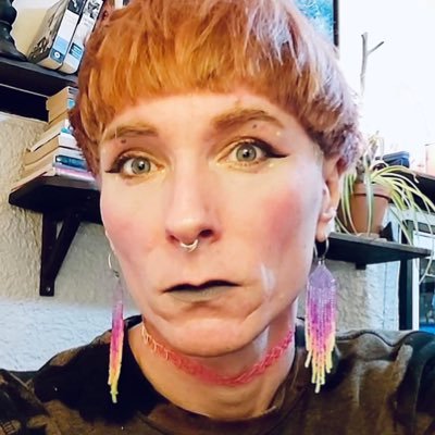they/them 🏳️🌈🏳️⚧️ trans genderqueer lover of art, dance, aesthetic, nature. settler residing on the traditional lands of First Nations + Métis peoples