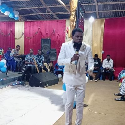 Nous sommes l'église internationale chambre haute sise au Togo à Lomé
Pour toute information, veuillez-nous contacter sur les numéros suivants : 00228921237