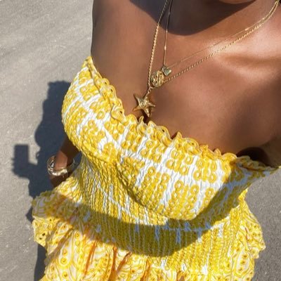 kiissluna's profile picture. 