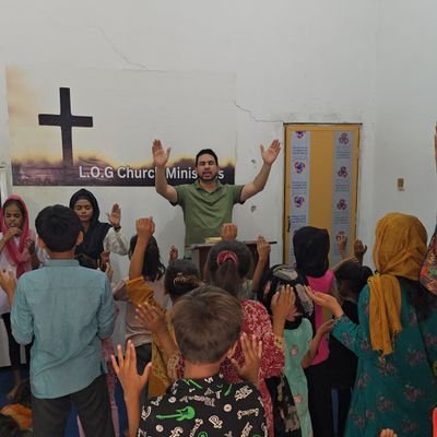 i dedicated to work with Lovers of God Ministries Pakistan to help them in mission and outreach. GoFundMe for flood victims. https://t.co/77L232Q2dy