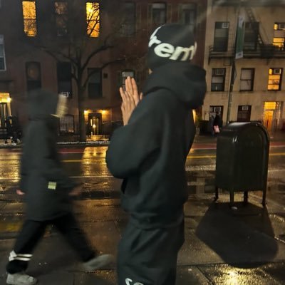 Lormar1652823's profile picture. 