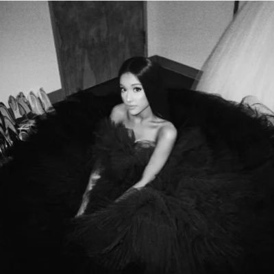 ify35843056's profile picture. queen