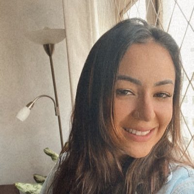 Je suis une femme généreuse, calme et toujours prête à aider les autres 🥰🥰