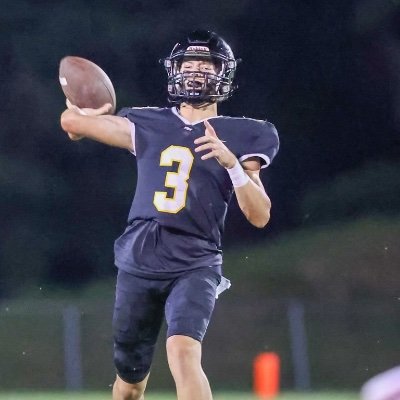 Region 1 6A | QB | 170lbs | 6’0 | c/o ‘27 at Richmond Hill High School | # 912-318-5248 | gunnermobley@gmail.com | HC: Matt Lezotte | 3.52 GPA | 4.63 40 YD