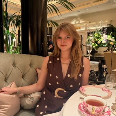 carrieannecole_'s profile picture. single handedly doing everything | LSU alumna | do not take anything on this page seriously