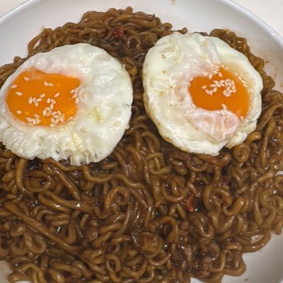edanalau's profile picture. 