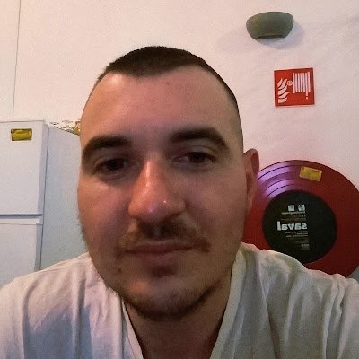 AleksAlesa51854's profile picture. aaleksandar.aleks1994