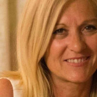 AnarelaCla16758's profile picture. Des d'algun llibre
potser no escrit encara
hi ha algú que em crida.

Miquel Martí i Pol