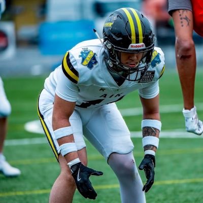 Athlete Swedish national team 🇸🇪| CB | 5’11 feet | 180 lbs | 4.51 40 yards | 8.6 feet broad |Class of 2027 | Mail: asilares@hotmail.com
