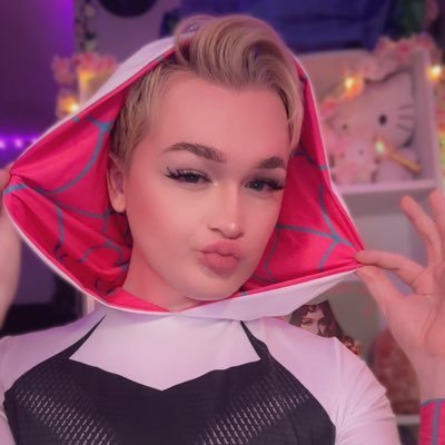 23 • streamer • overwatch enjoyer • https://t.co/INxX5RbHJn • all socials linked below! ♡