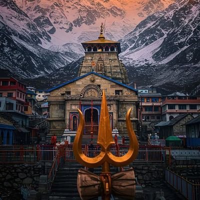कुछ वक्त शांत होकर गुजार लो
शोर करने का भी वक्त आएगा.!