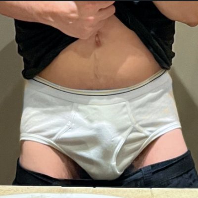 🔞
secret fetish for guys in classic briefs, Hanes, Jockeys, FOTLs, Stafford, jocks, black/white socks, frot. 🇺🇦
DM's open. contact 4 removal.