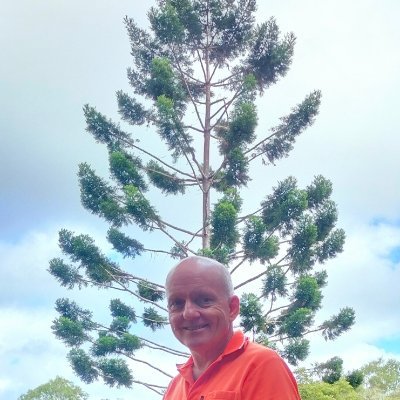 Accomplished info analyser, utiliser & communicator. Husband to Chanthala, dad to Andrew, Anna. Love fresh ideas, authenticity, cricket & learning new stuff.