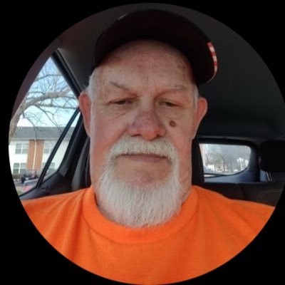 I'm sweet, loving,caring Sugar daddy , and I promise to put smile on My sugar Baby’s face .i’m open minded and straightforward.looking for a SB